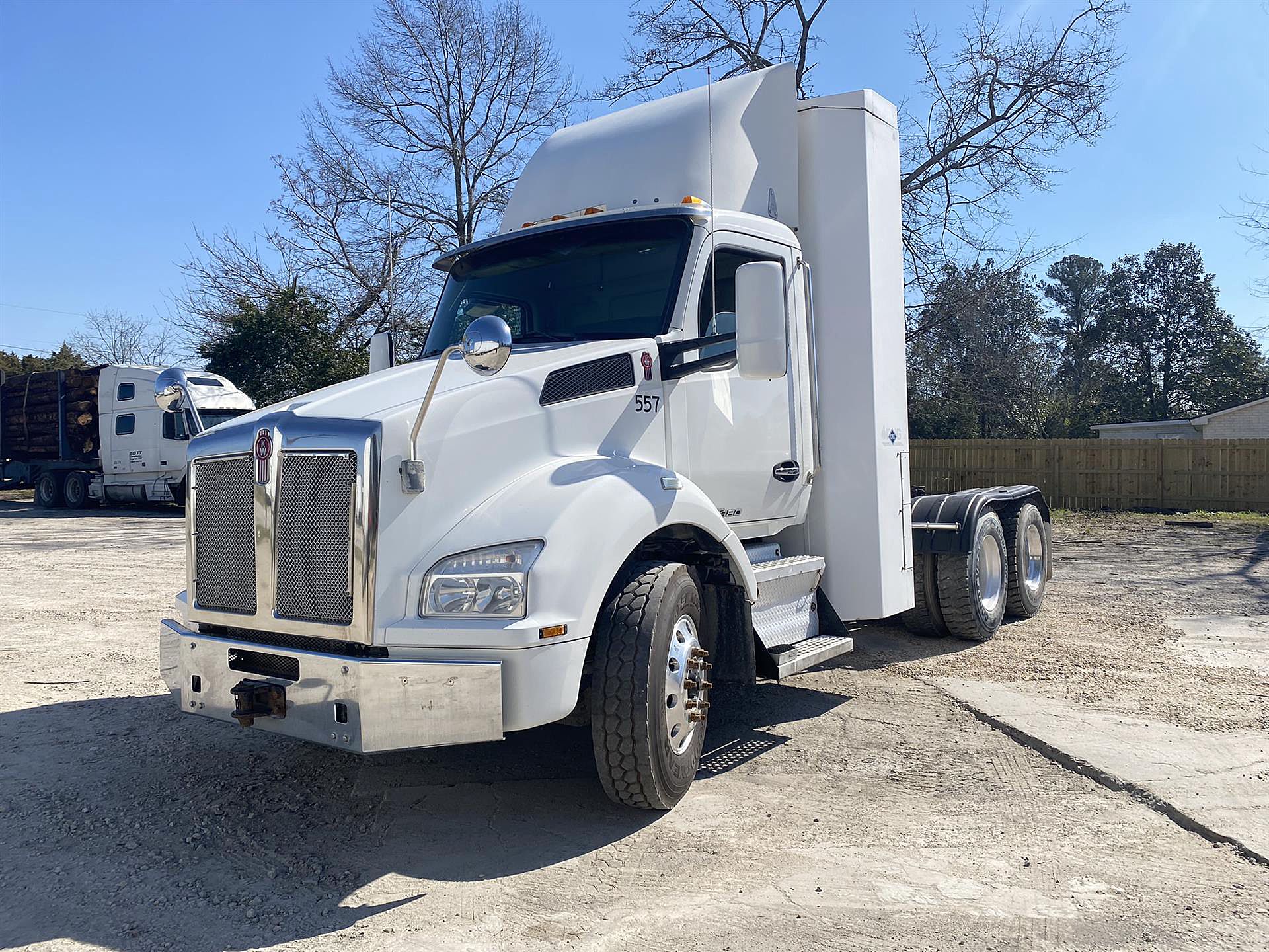 「RT-201680」 2016 Kenworth T880 CNG TRUCK For Sale | Day Cab | #CJM123808